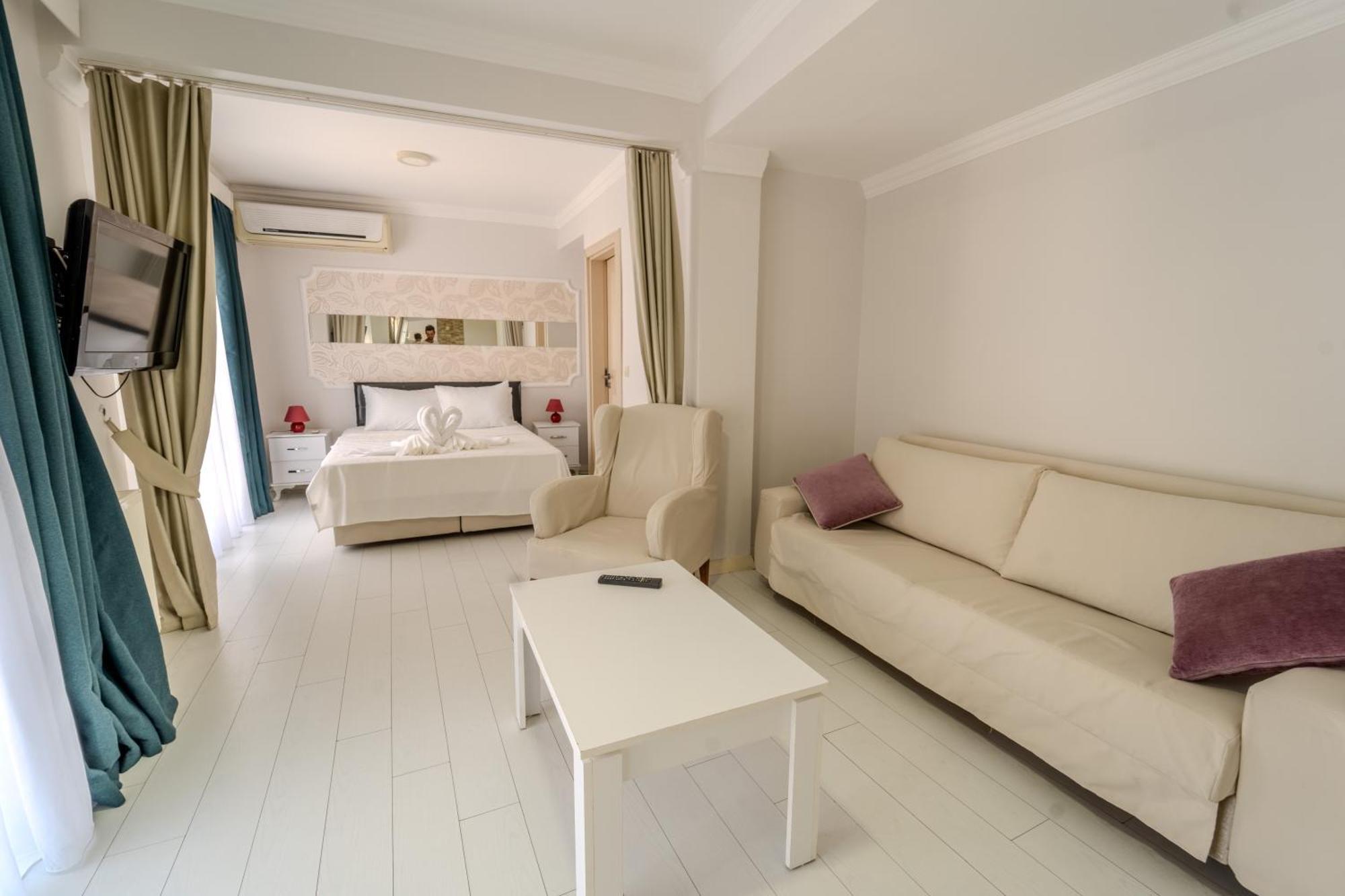 Mia Hill Suites Bodrum Extérieur photo